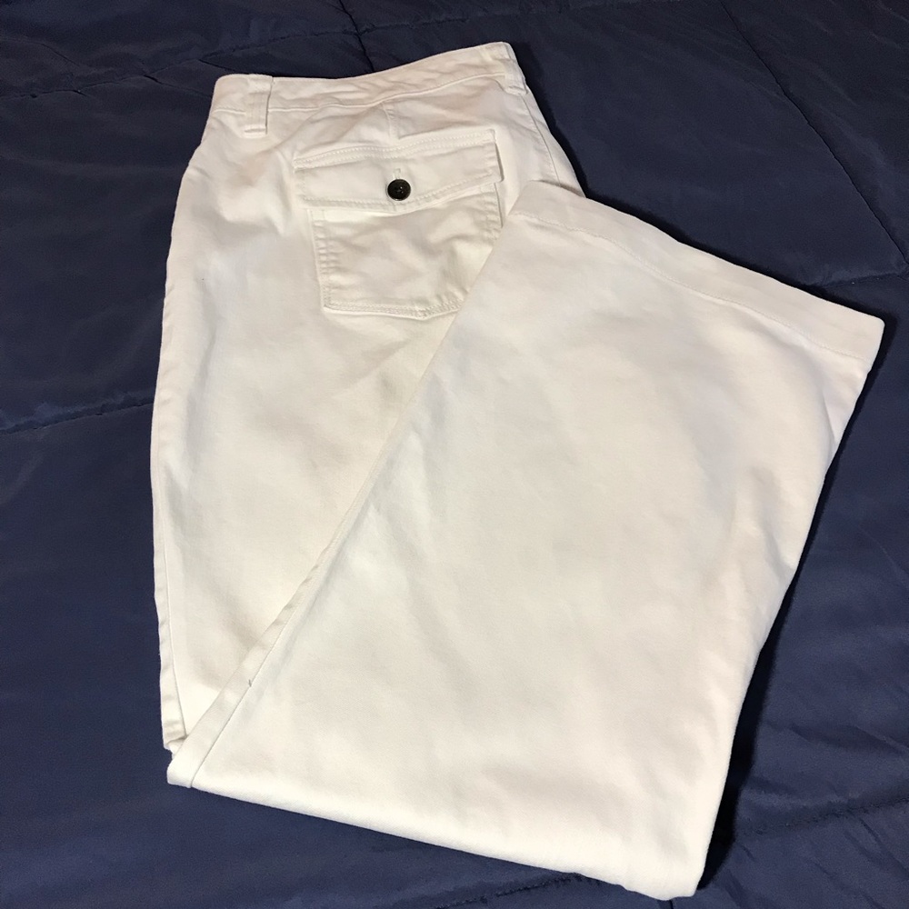 Eddie Bauer White Curvy Trouser Jean NWOT - Picture 2 of 7
